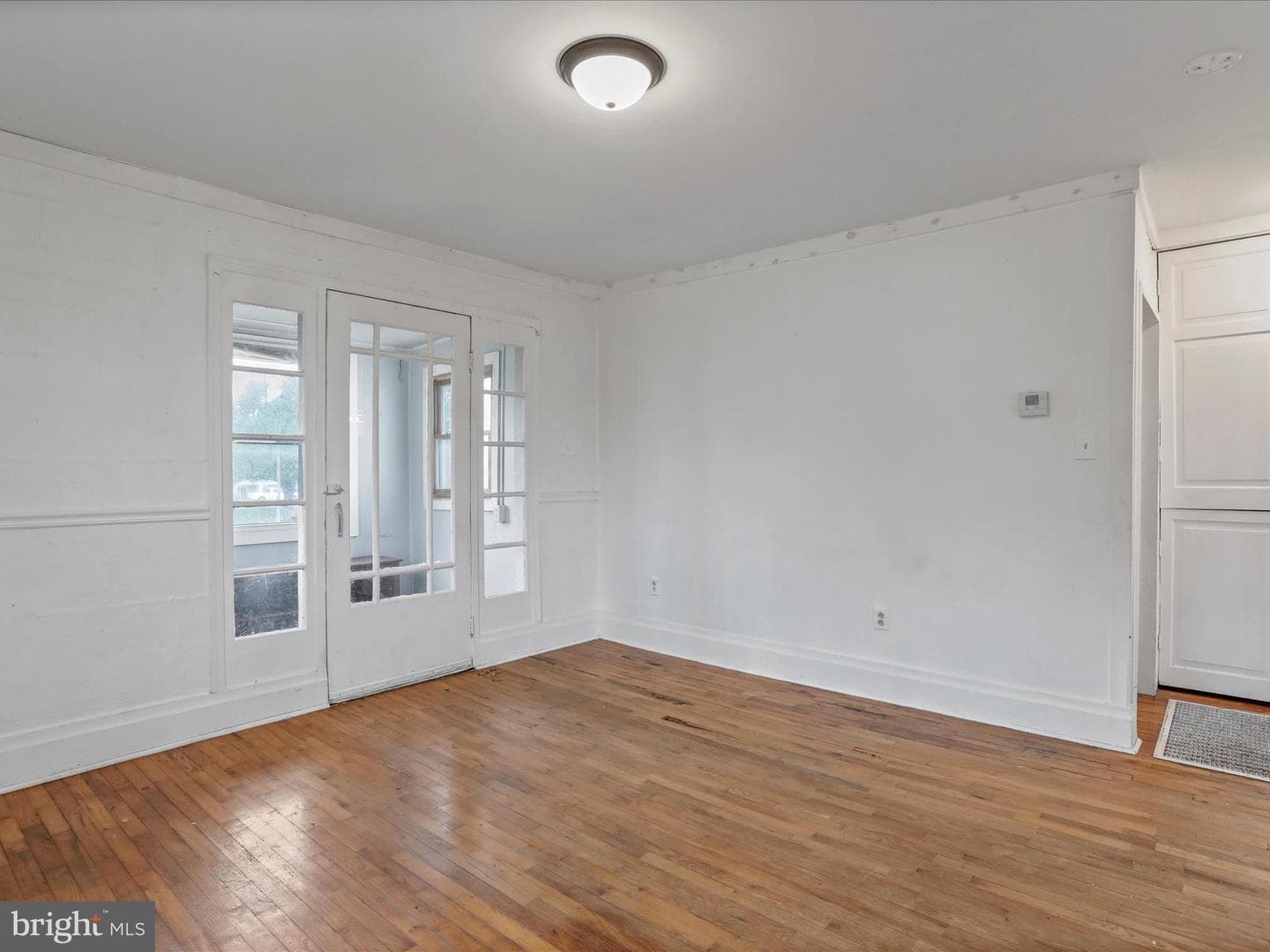 792 Fox Drive photo 4