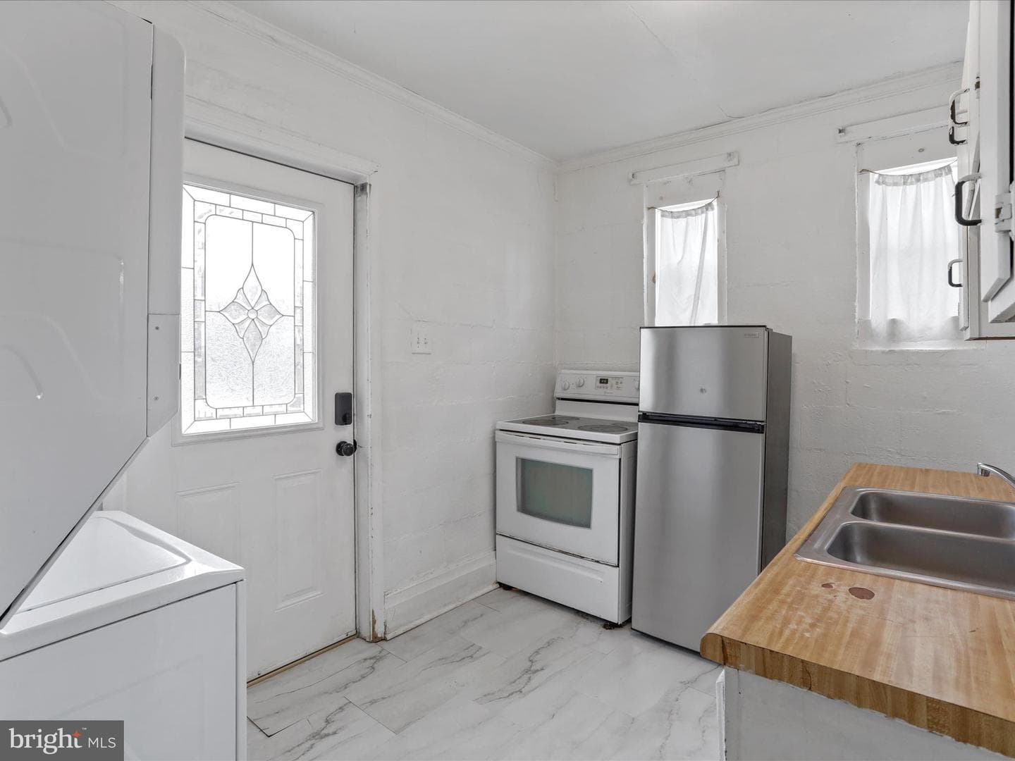 792 Fox Drive photo 8