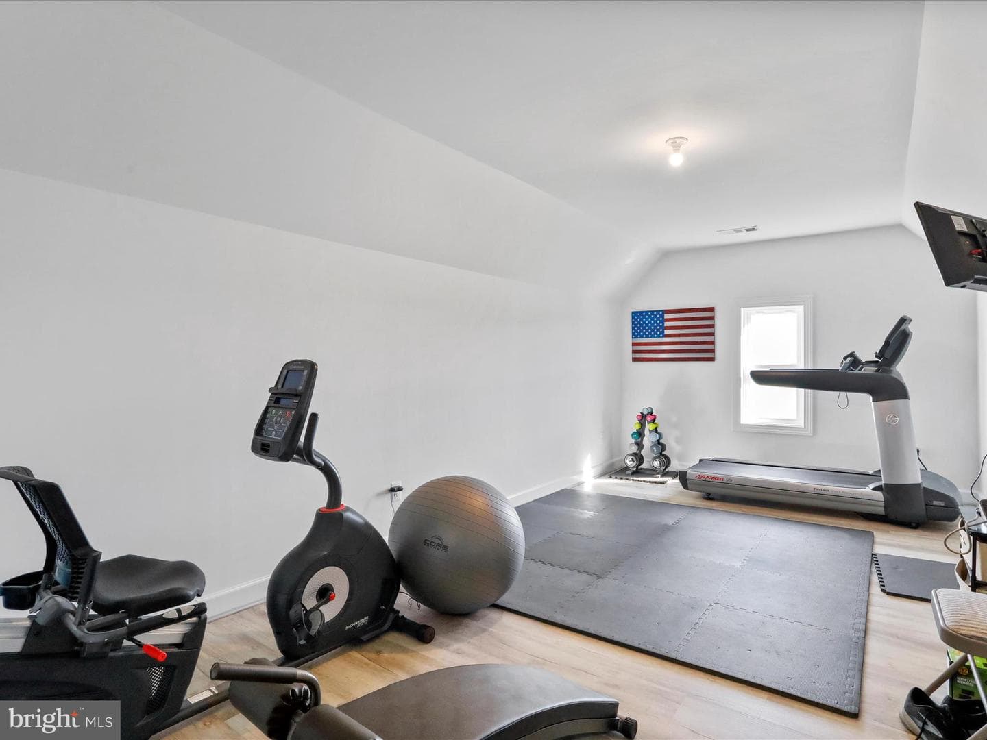 183 Garrison Court photo 60