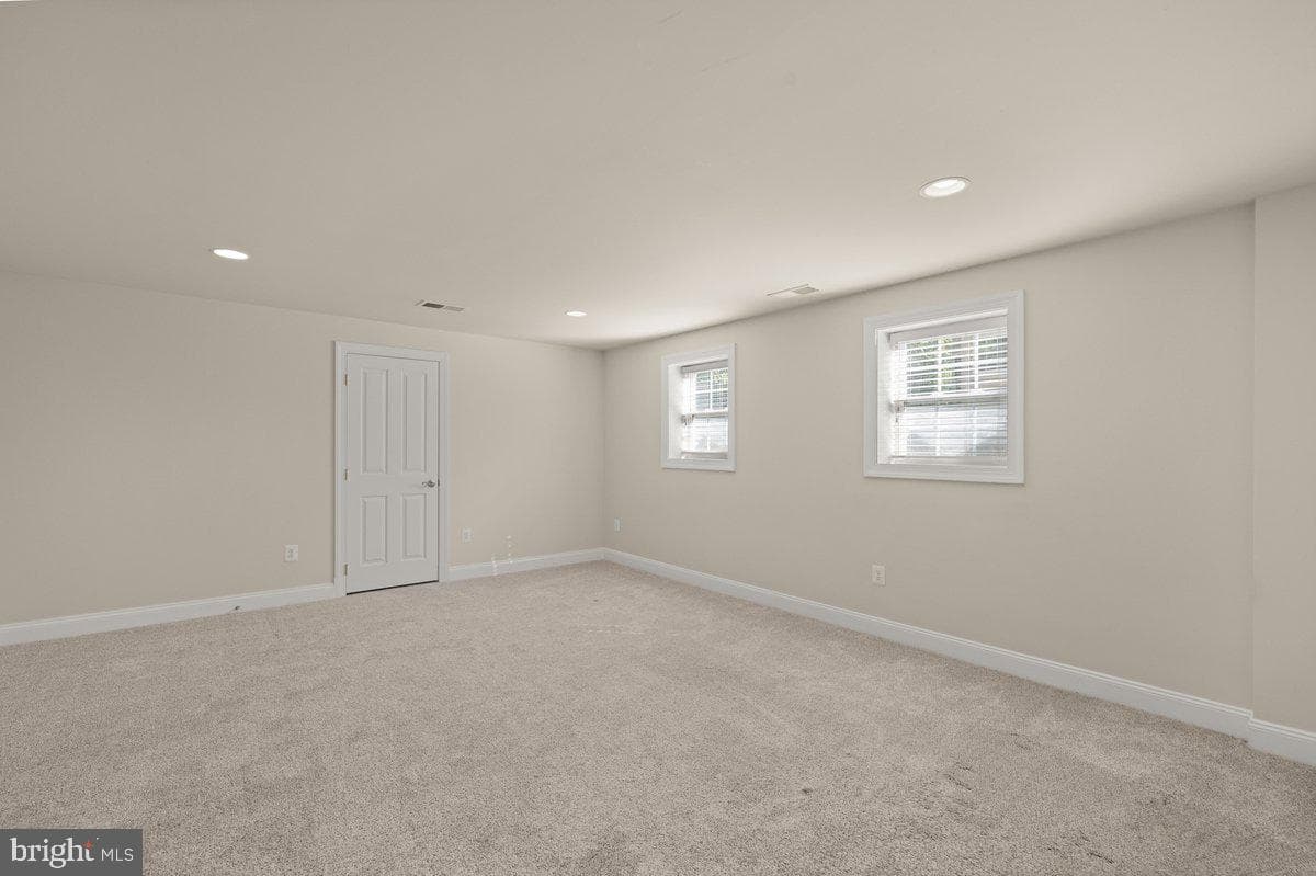 602 S Lakeview Drive photo 28