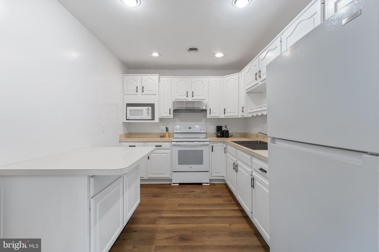 3296 Apple Pie Ridge Road photo 32
