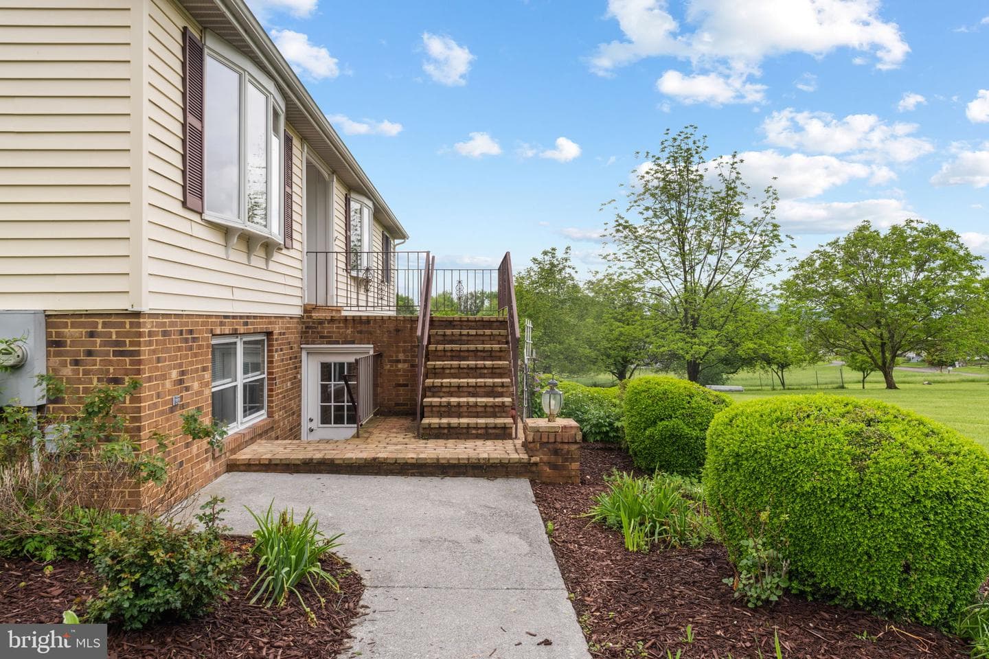3296 Apple Pie Ridge Road photo 6