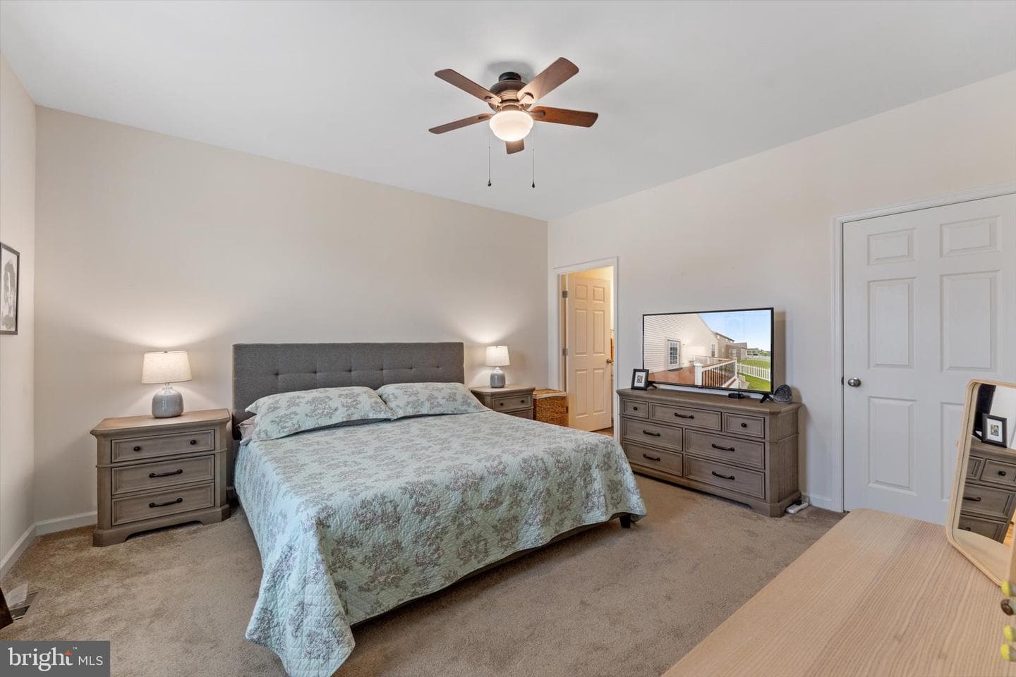 102 Jewel Box Drive photo 16