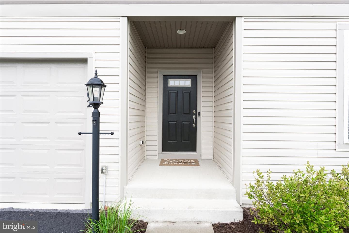 102 Jewel Box Drive photo 2