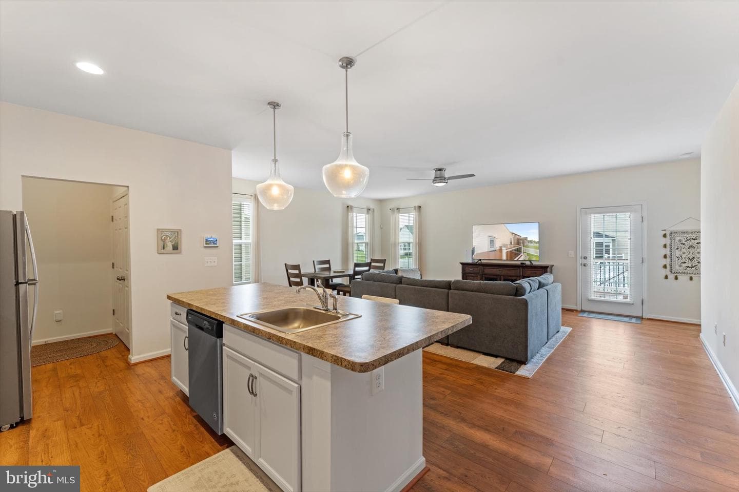 102 Jewel Box Drive photo 9