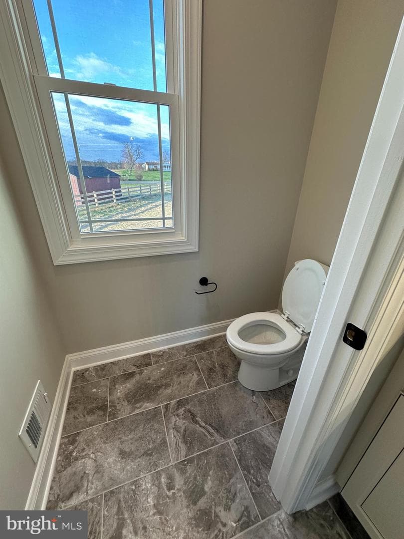 1005 Redbud Road photo 16