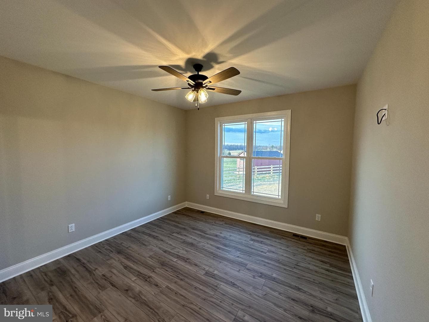 1005 Redbud Road photo 17