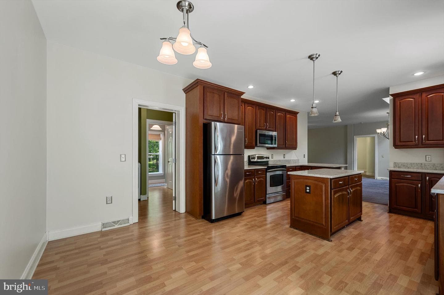 232 Devland Drive photo 21