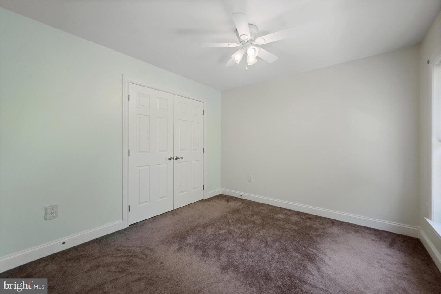 232 Devland Drive photo 31