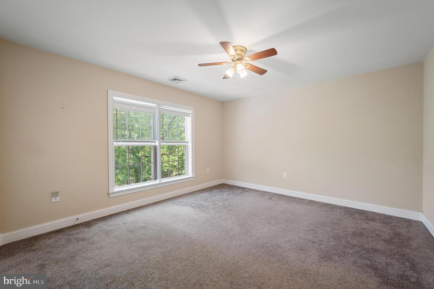 232 Devland Drive photo 33