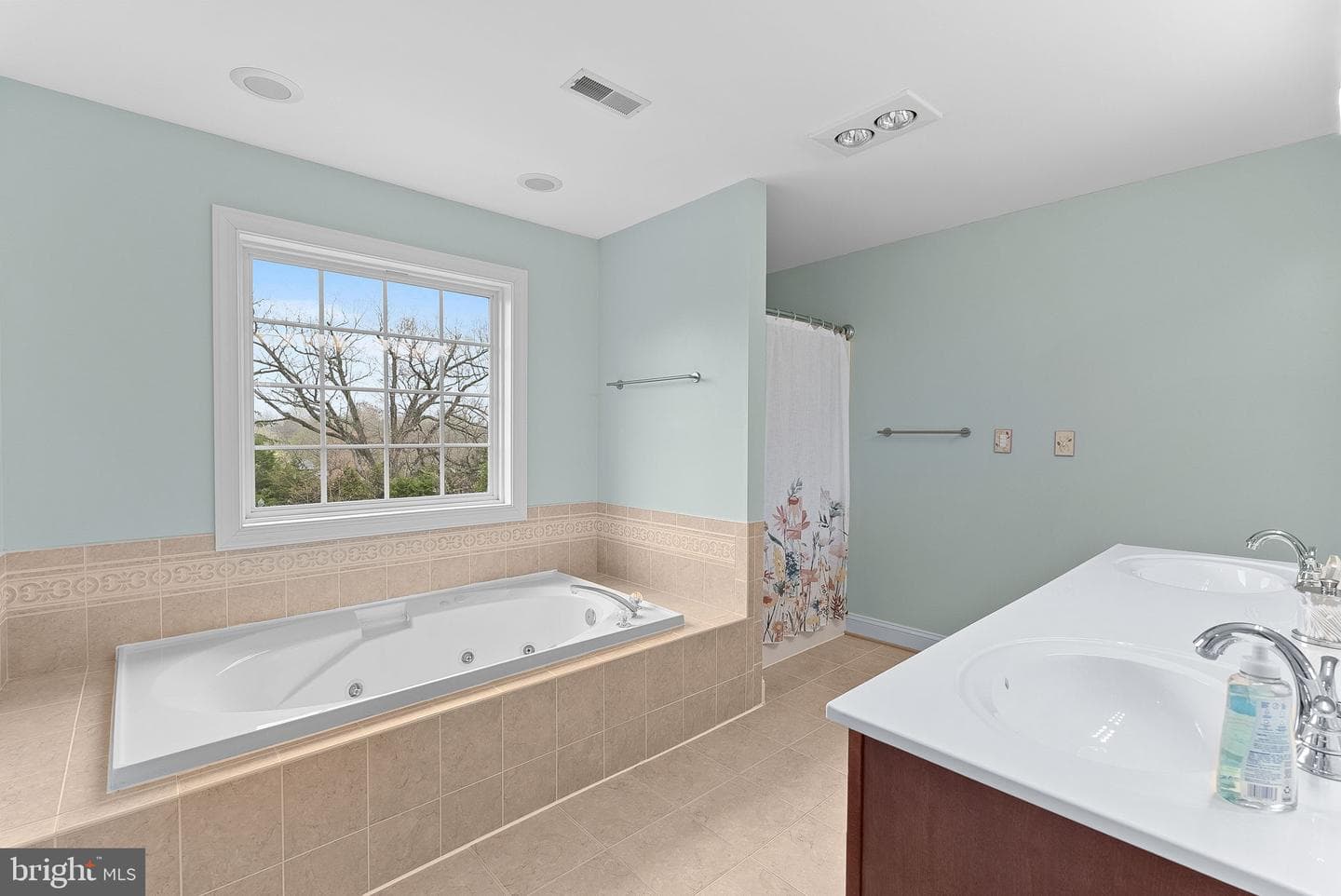 128 Wickham Terrace photo 18