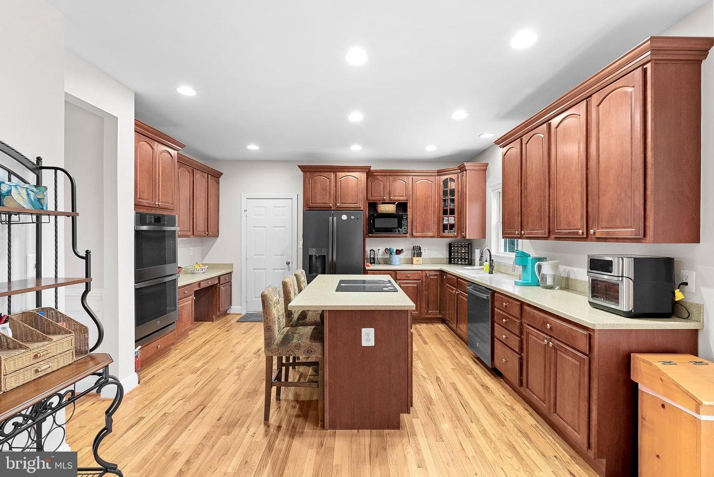 128 Wickham Terrace photo 8