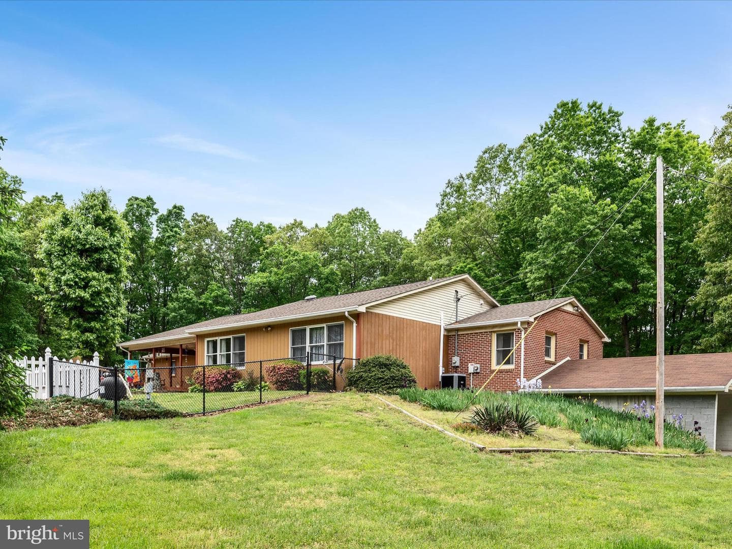 281 Light Road photo 1