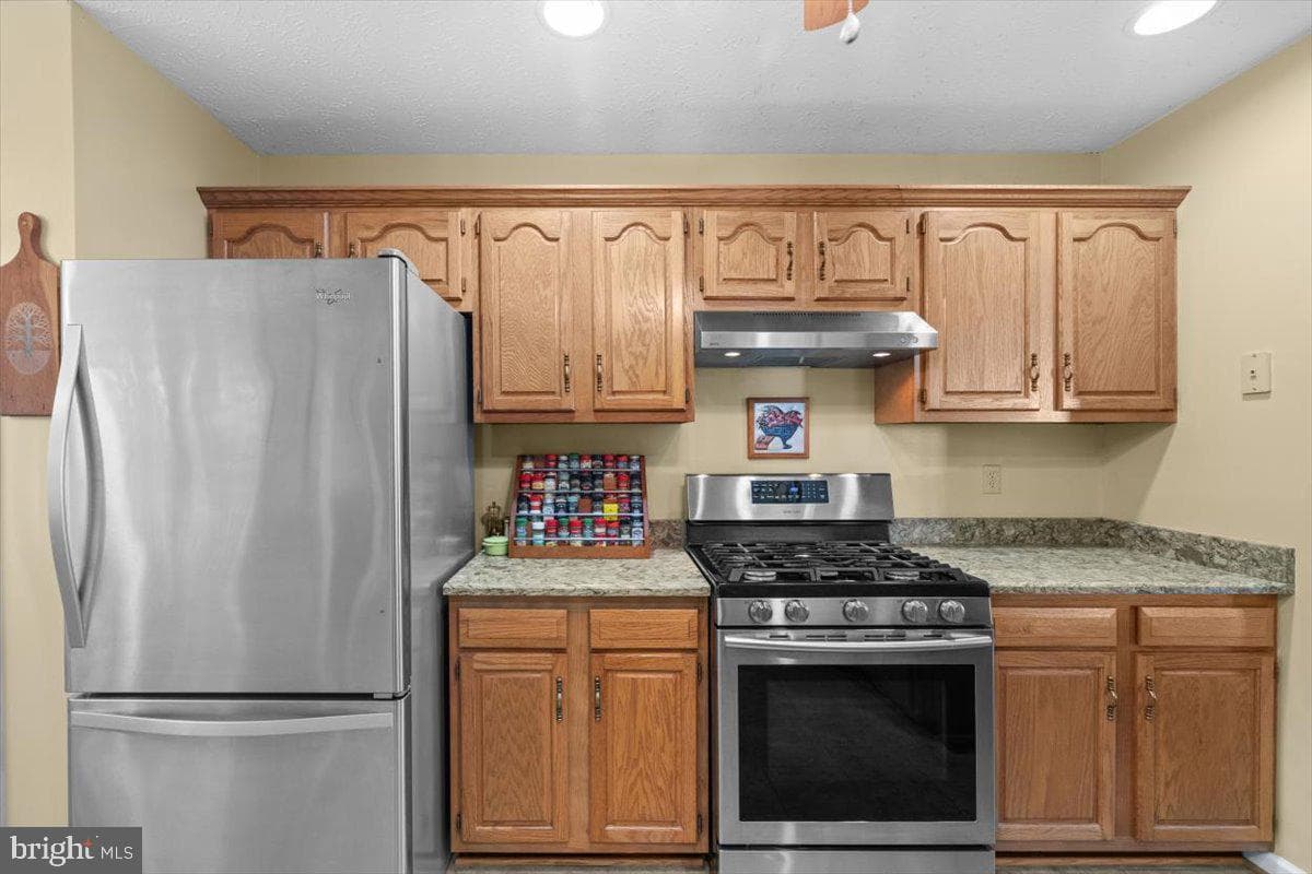 116 Ware Place photo 9