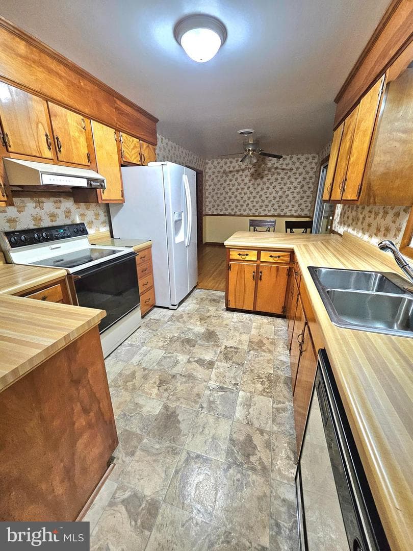 671 Fox Drive photo 12