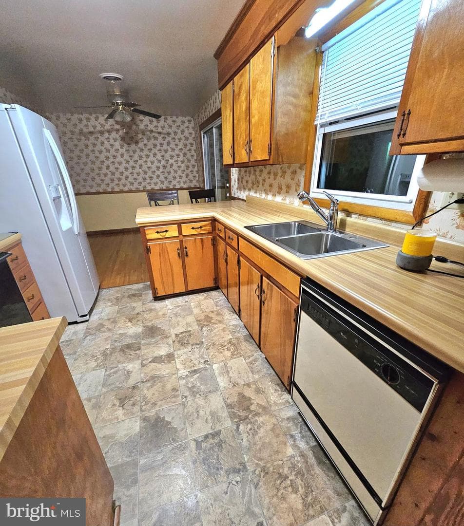 671 Fox Drive photo 15