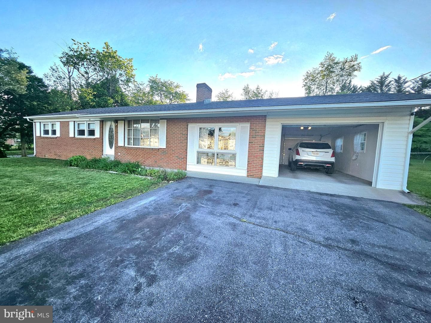 671 Fox Drive photo 3