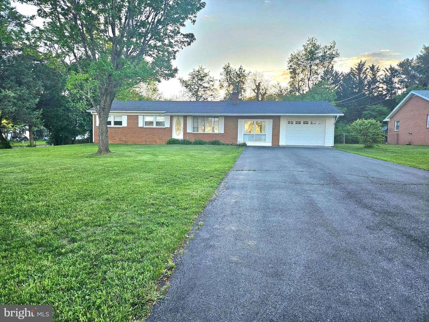 671 Fox Drive photo 4