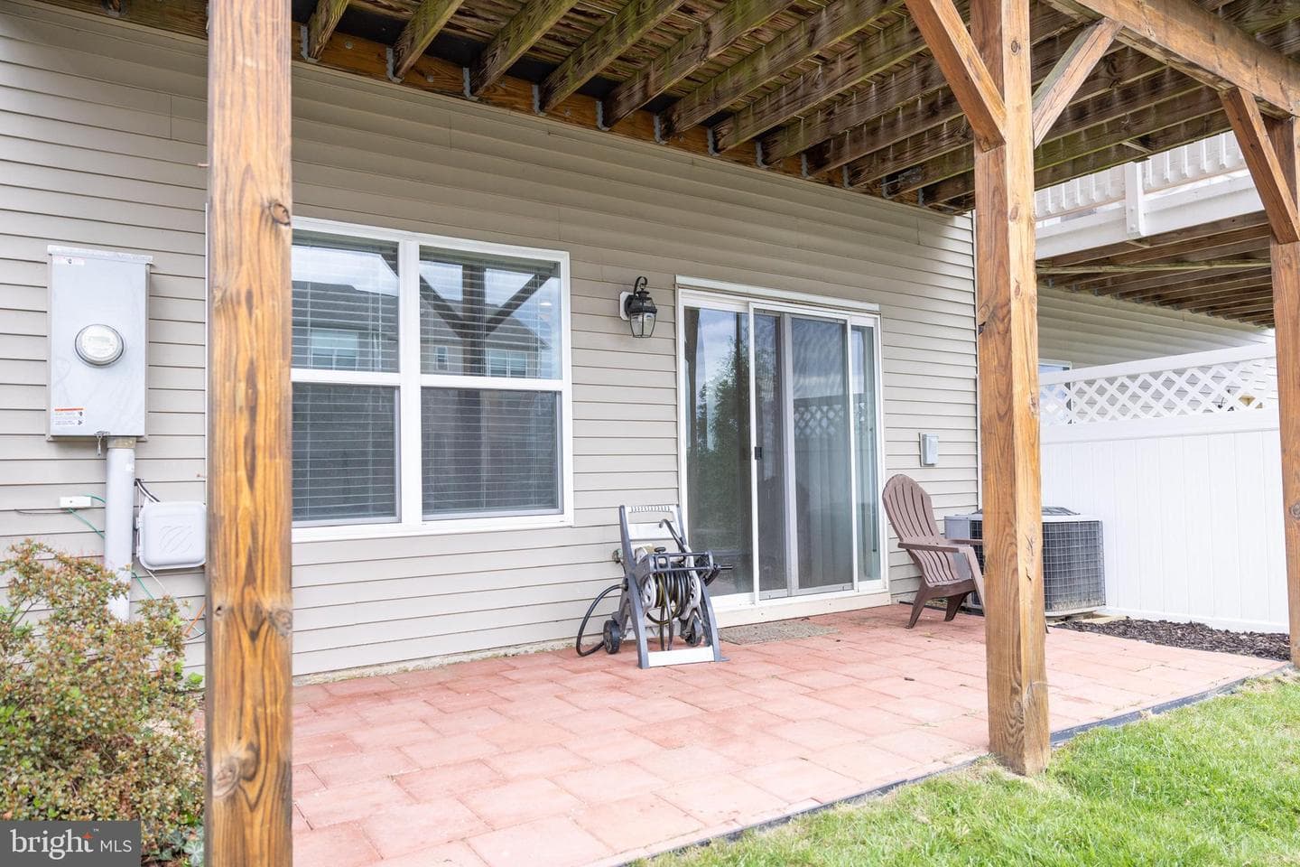 111 Kingsley Drive photo 18