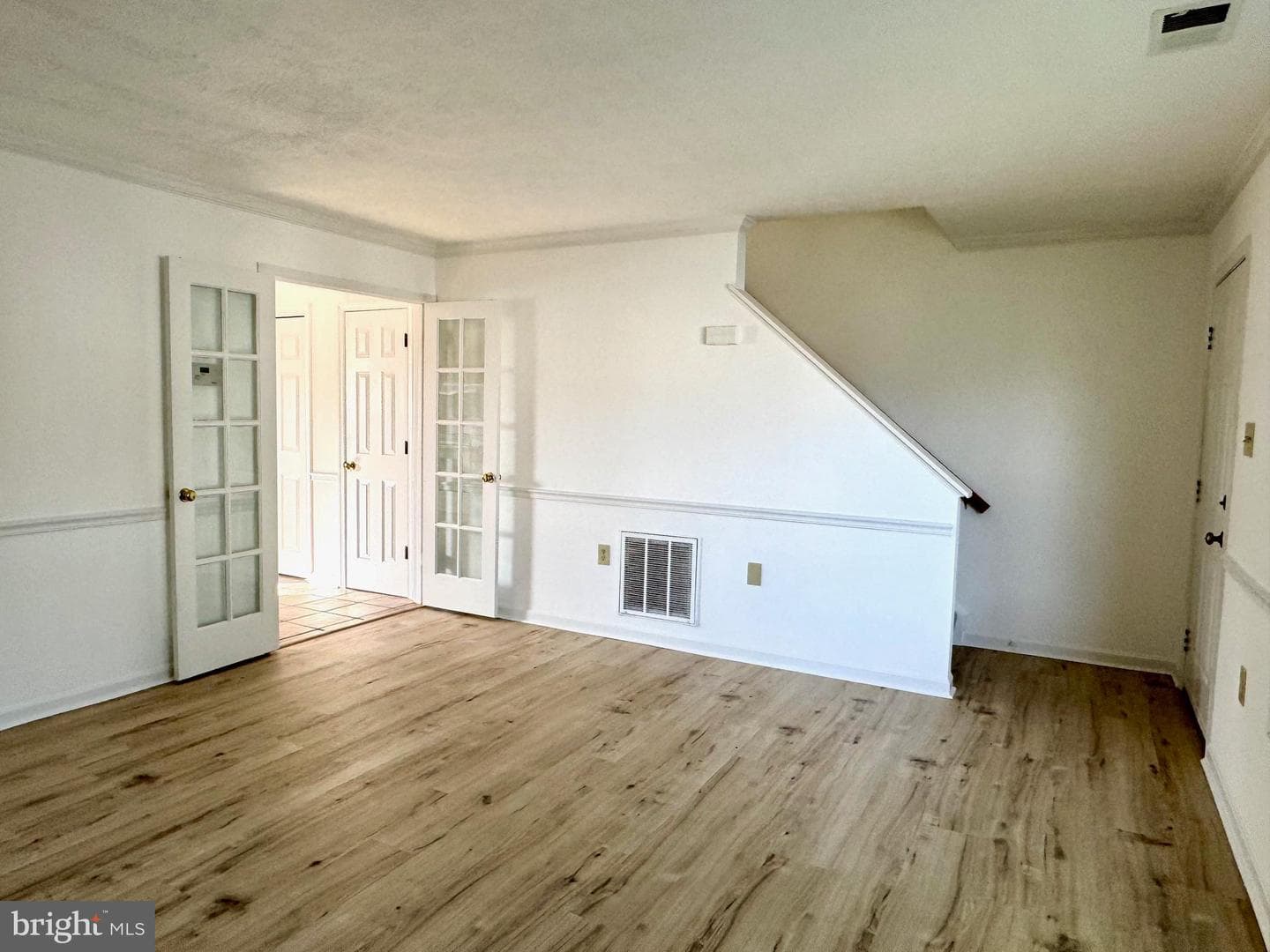 326 Banbury Terrace photo 4