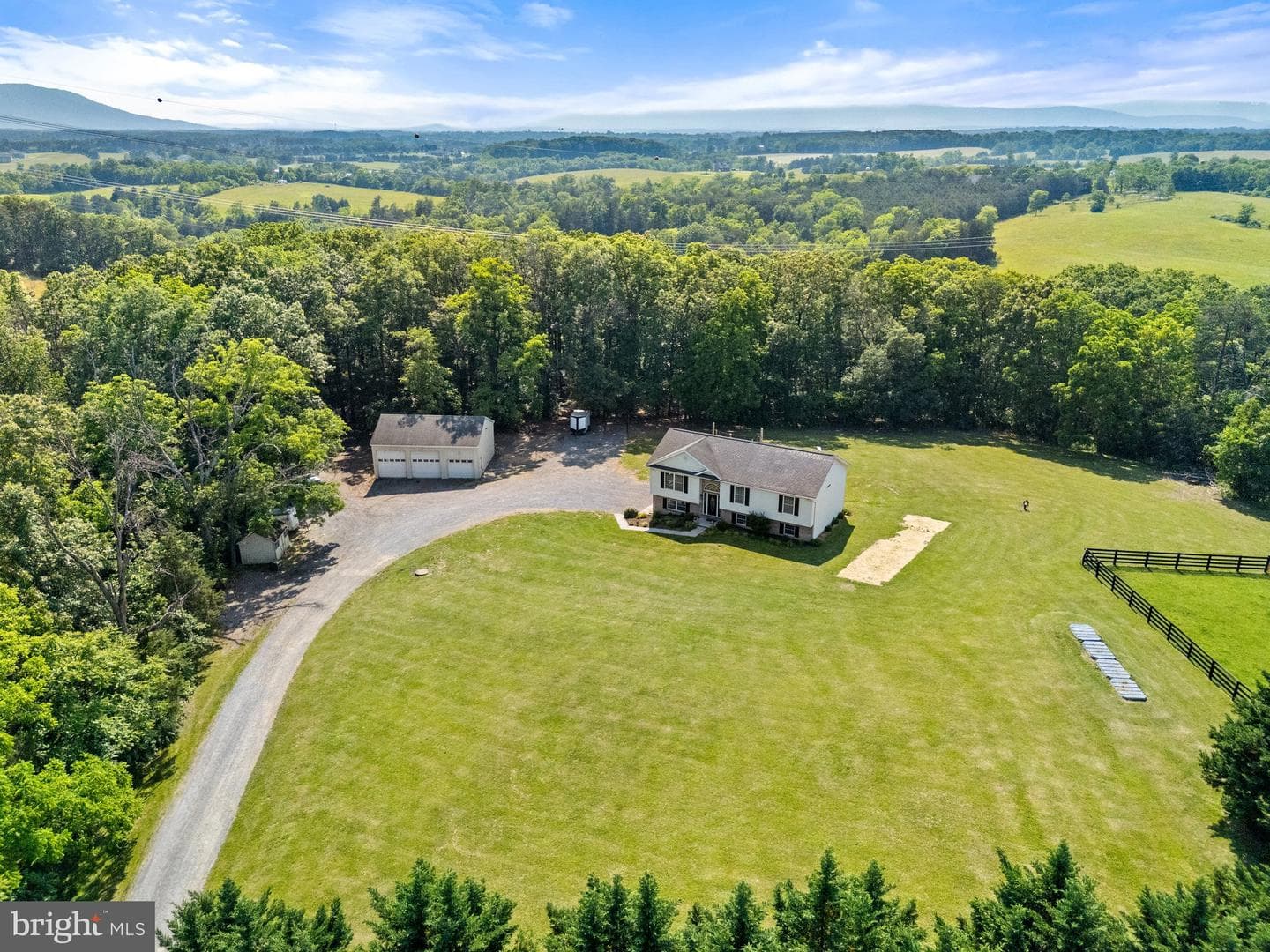 364 Waynes Lane photo 24