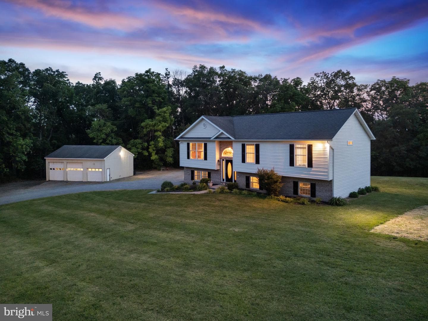 364 Waynes Lane photo 3