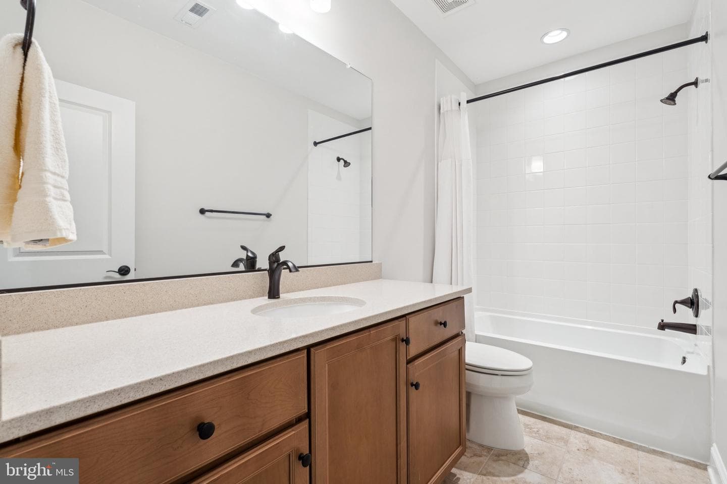 112 Viceroy Way photo 29