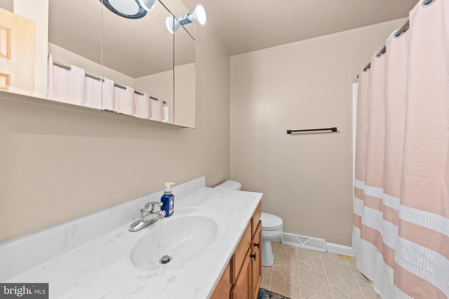 822 Pheasant Drive photo 16