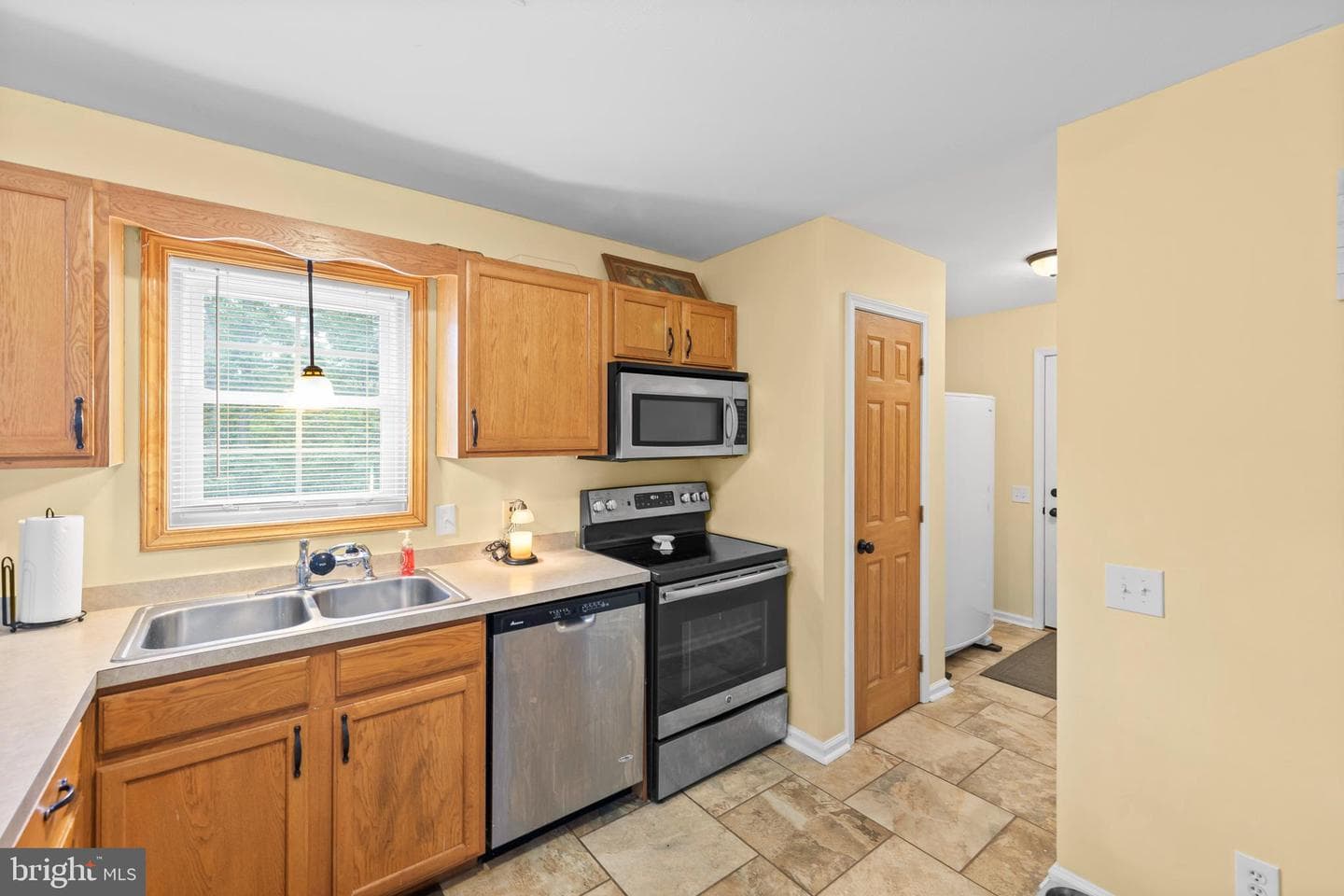 822 Pheasant Drive photo 6