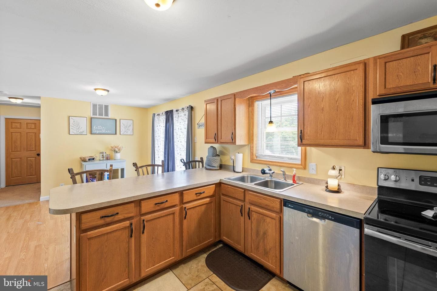 822 Pheasant Drive photo 9