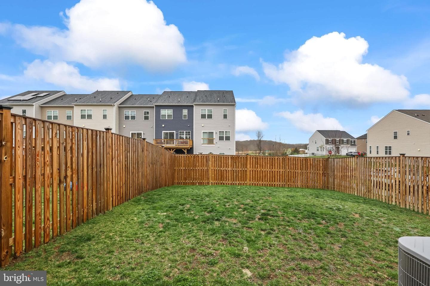 492 Parkland Drive photo 31