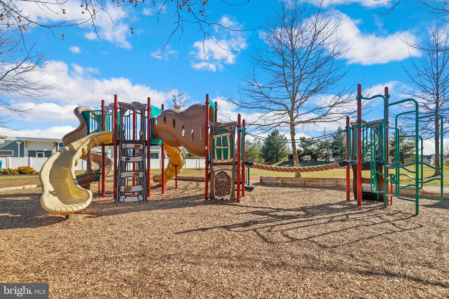 492 Parkland Drive photo 38