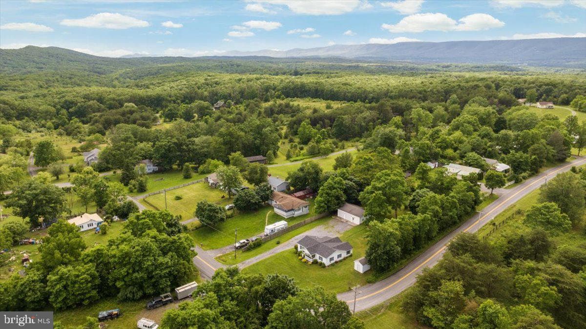 709 Dicks Hollow Road photo 24