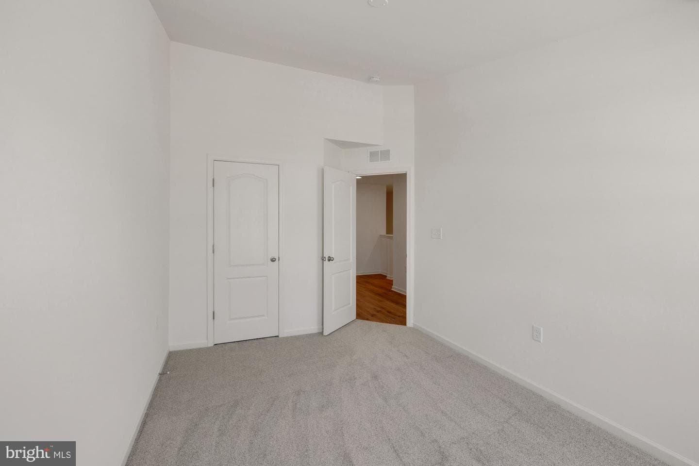 116 Copeley Circle photo 17