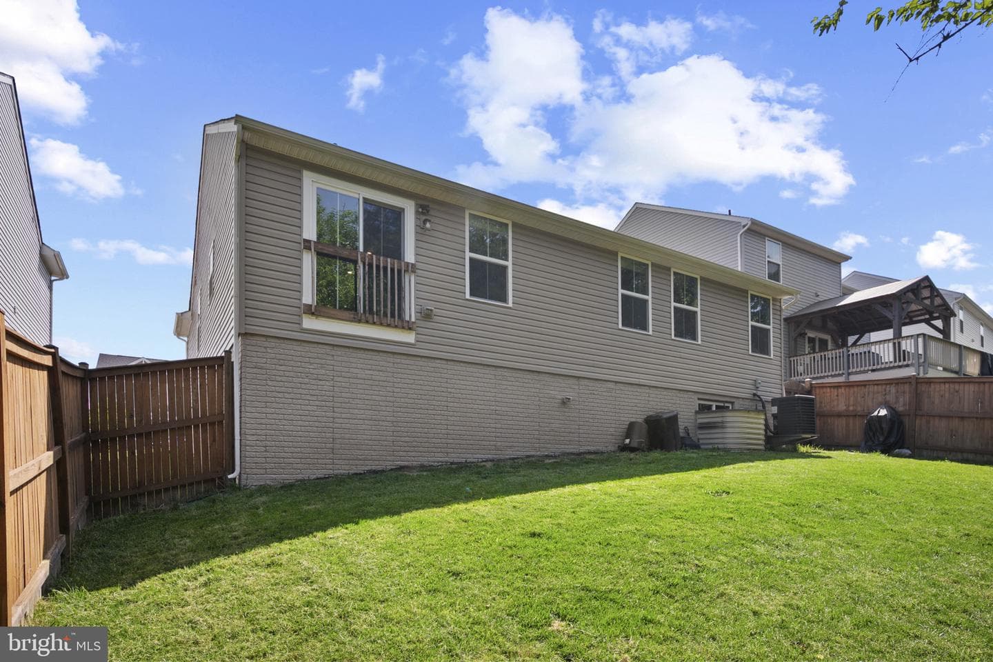 310 Coville Street photo 31