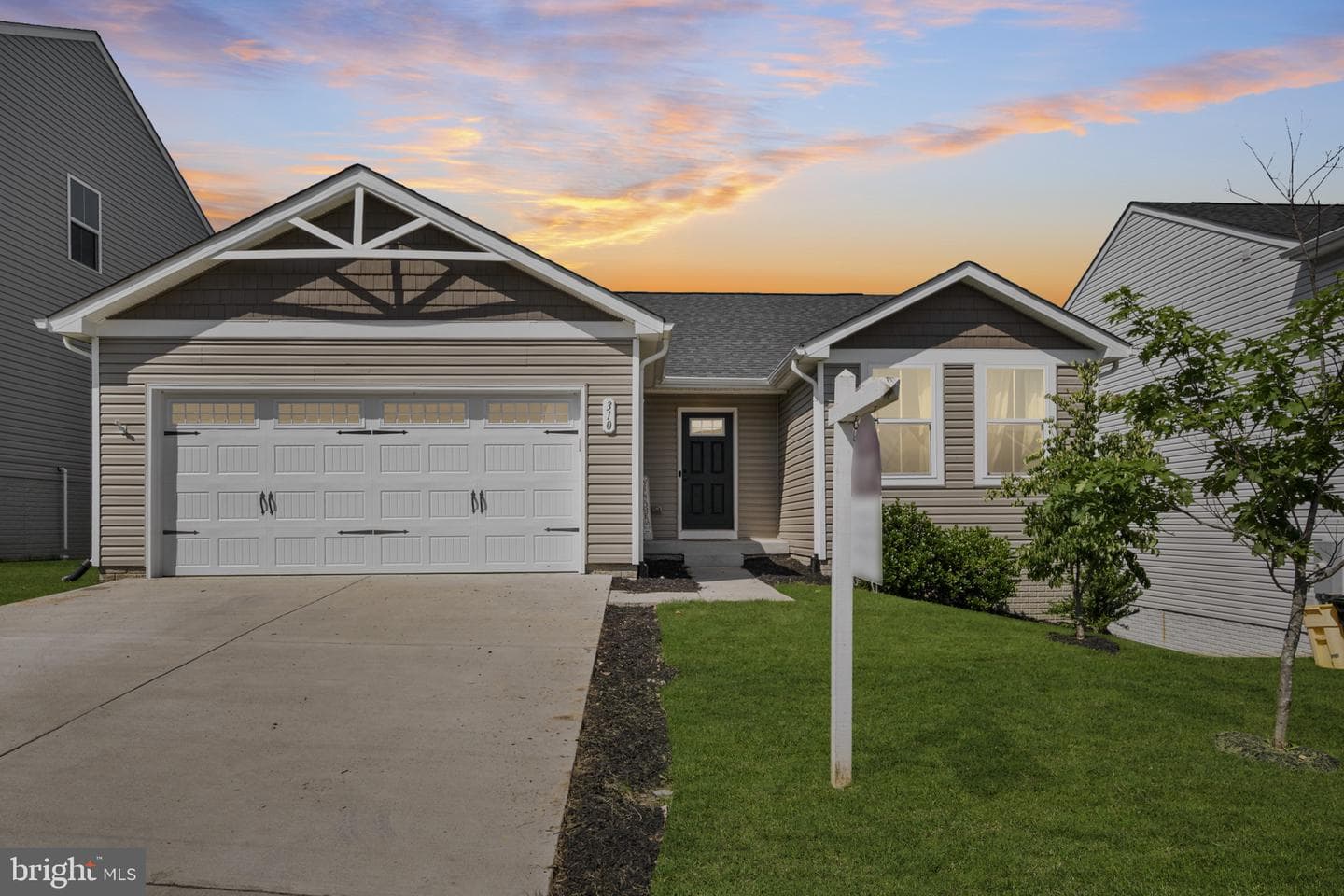 310 Coville Street photo 32