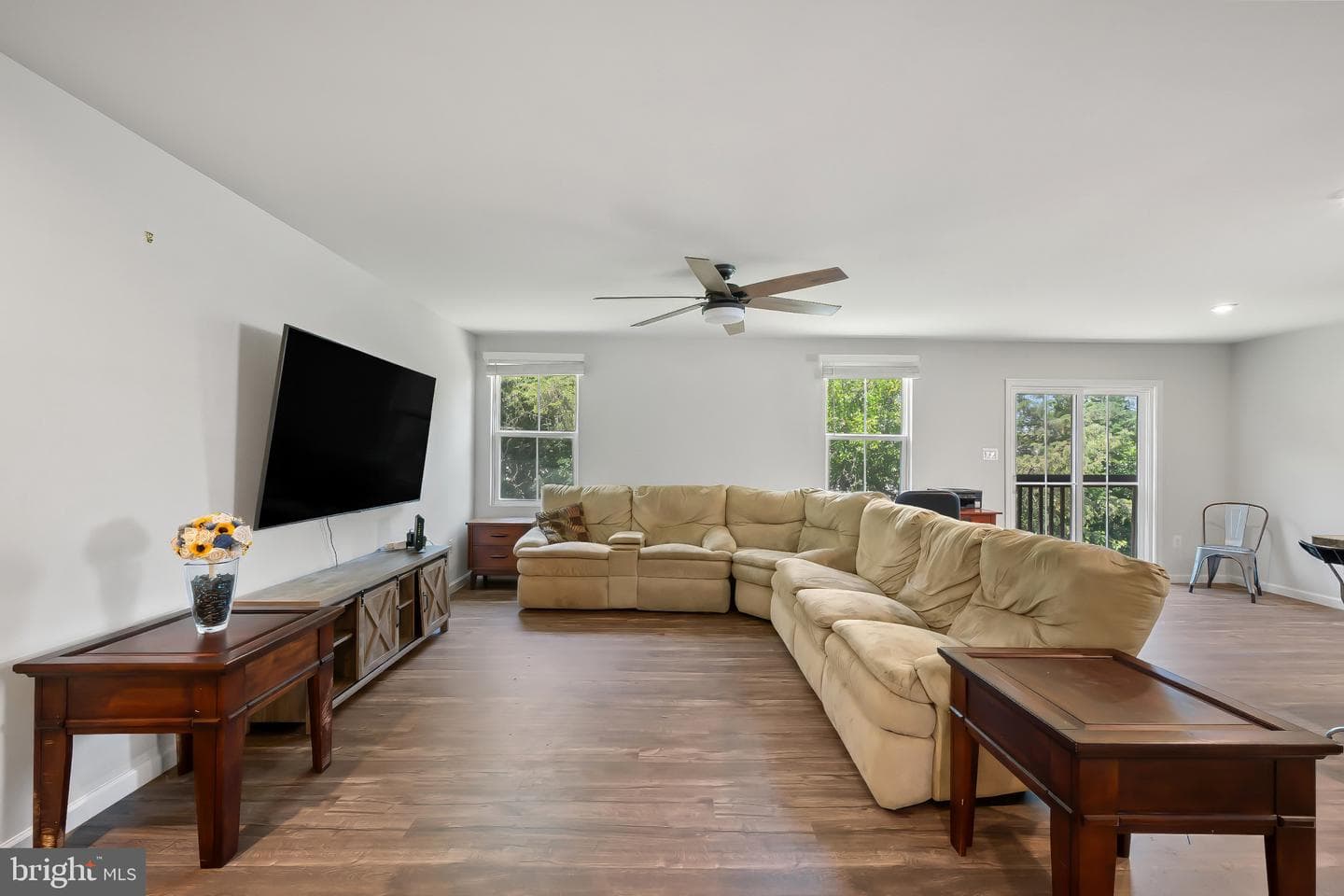 310 Coville Street photo 7