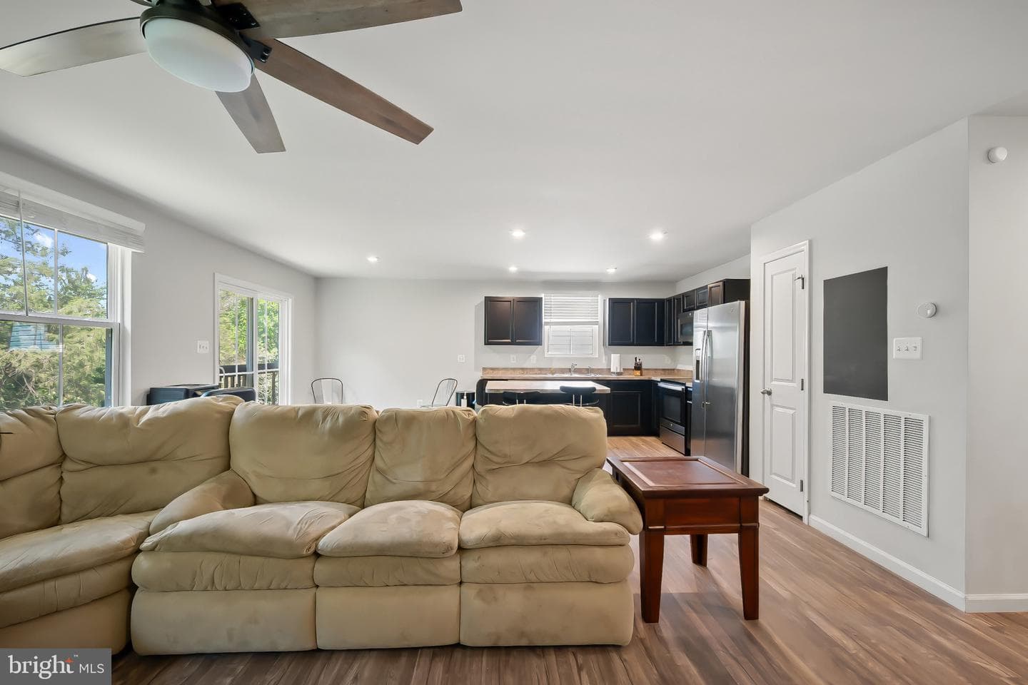 310 Coville Street photo 8
