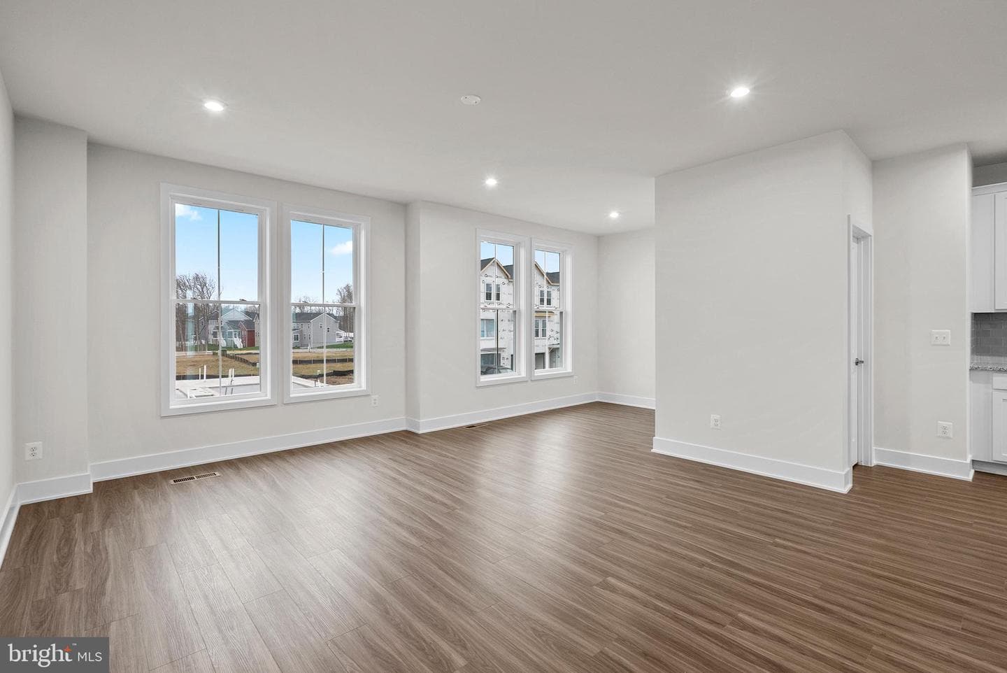123 Galaxy Place photo 13