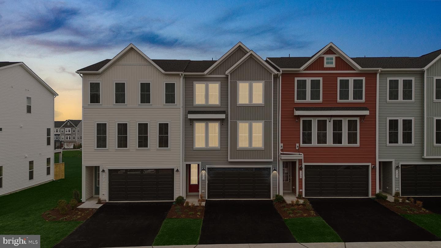 123 Galaxy Place photo 3
