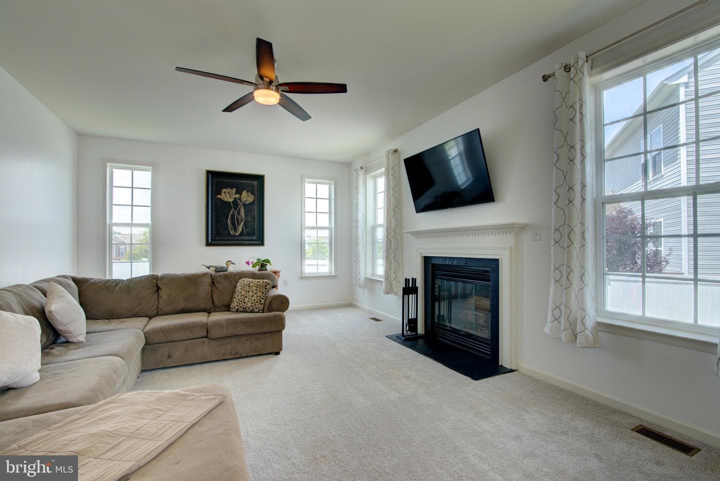 109 Taylor Court photo 16