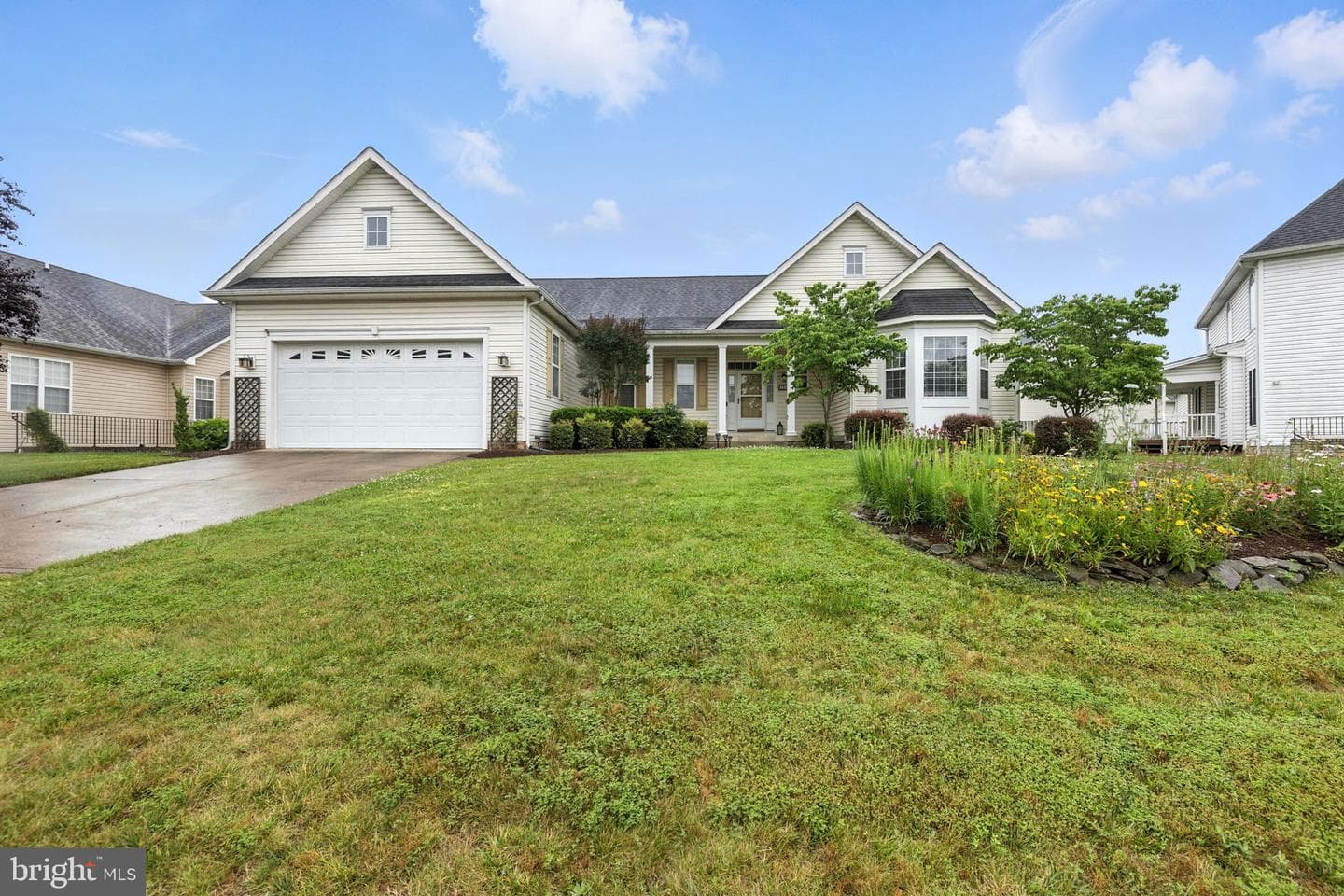 125 Dewberry Drive photo 5