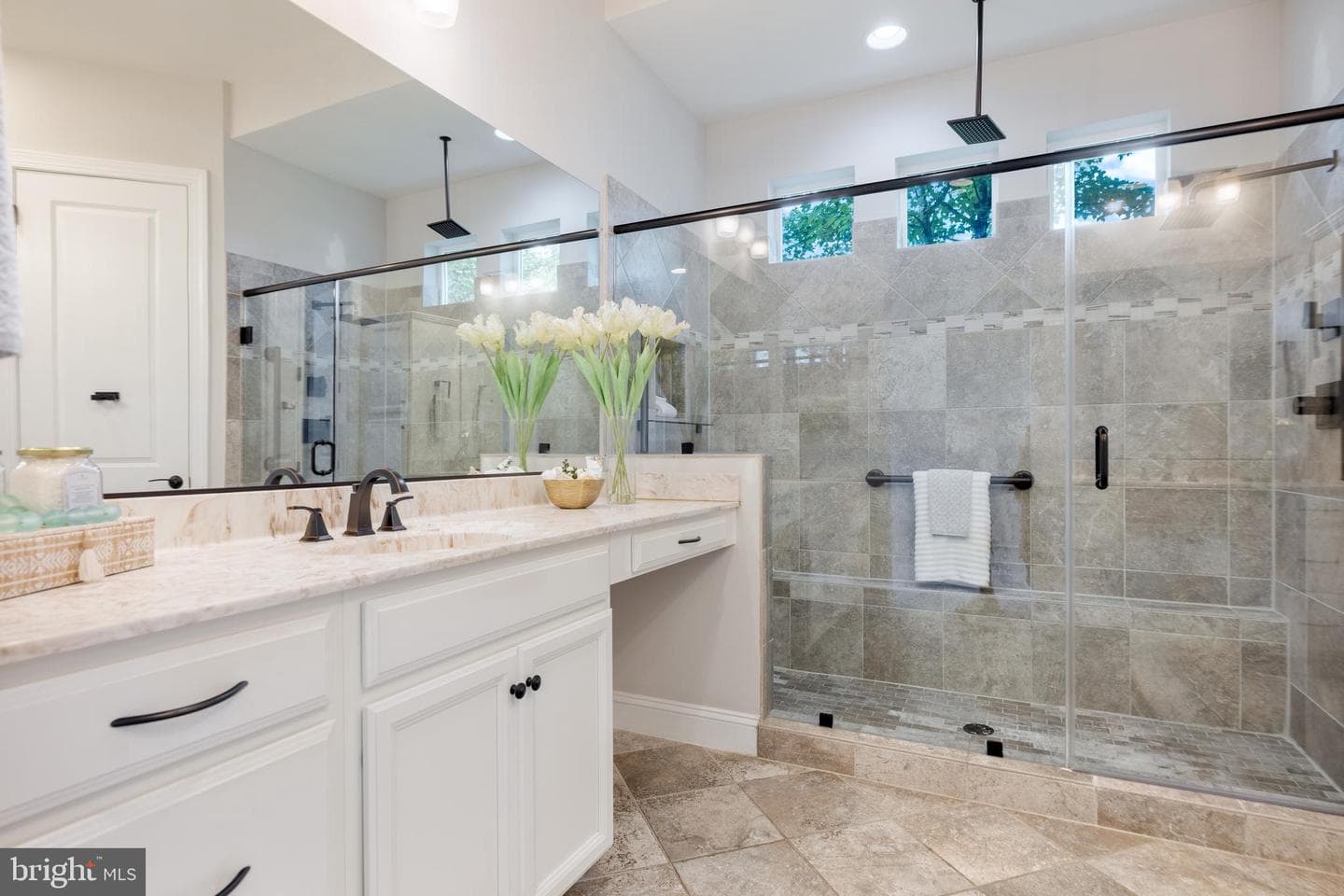 105 Harvester Drive photo 24