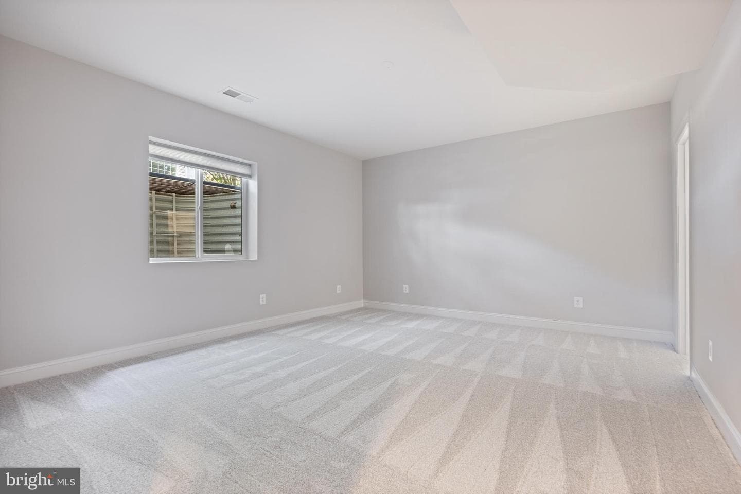 105 Harvester Drive photo 55