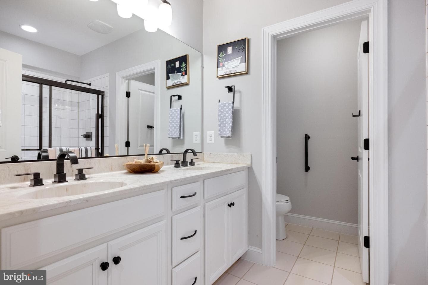105 Harvester Drive photo 58
