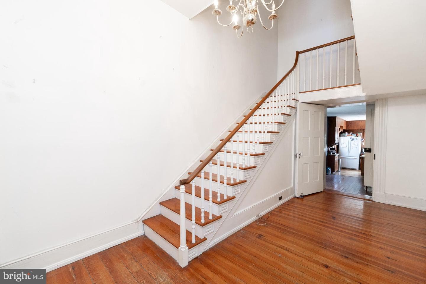 5378 Main Street photo 9