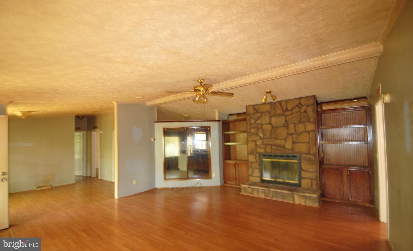125 Whispering Knolls Drive photo 15