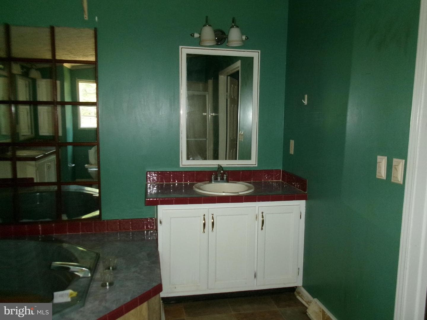 125 Whispering Knolls Drive photo 24