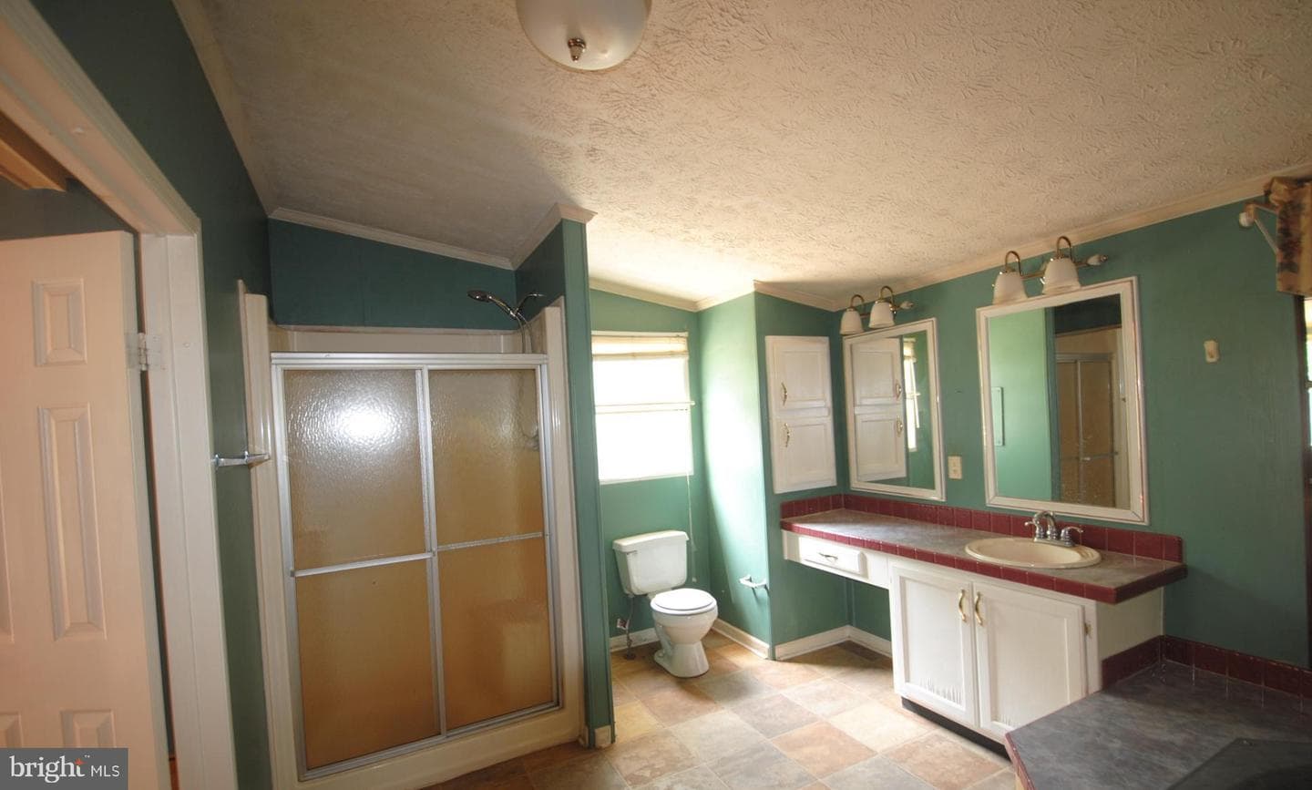 125 Whispering Knolls Drive photo 25