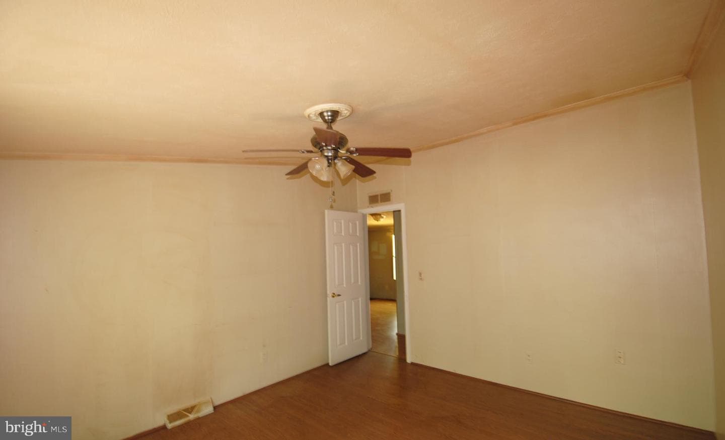 125 Whispering Knolls Drive photo 27